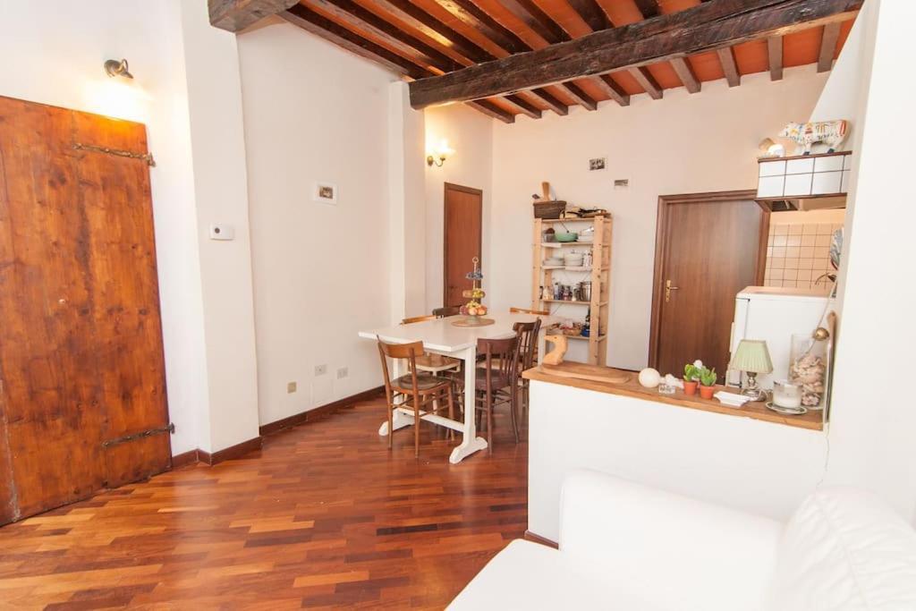 פירנצה Romantic Apt In San Frediano מראה חיצוני תמונה